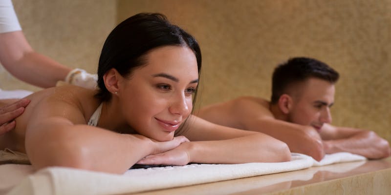 What Is the Best Time of Day for a Couples Massage?